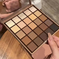 25-Color Eyeshadow Palette